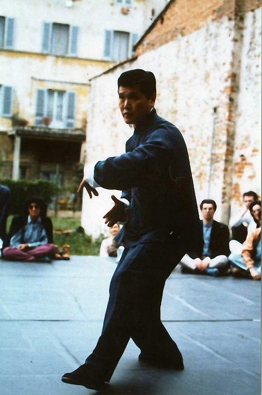 Tung Kai Ying - Séparer les mains - italie - 1986